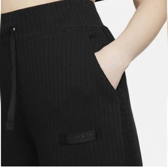 Nike | Ribbed Wide Leg Cropped Athletic Knit Pants with Pockets and Drawstring - Picture 4 of 16